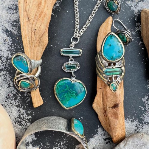 Carousel post from sylviemajerova.