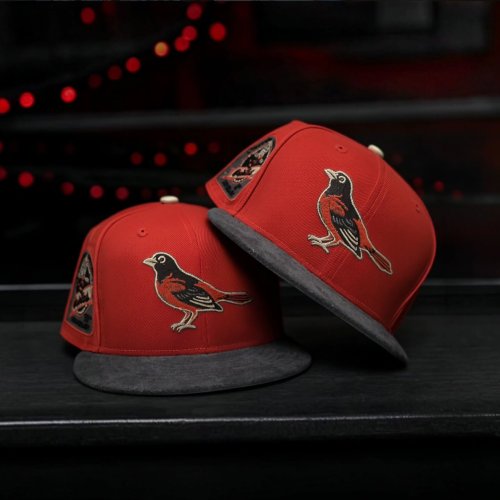 Carousel post from exclusive.fitted.