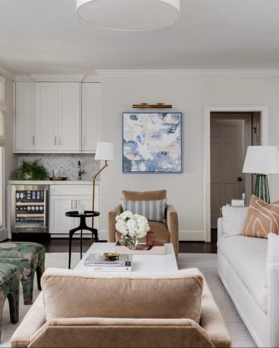 Carousel post from rowefinefurniture.