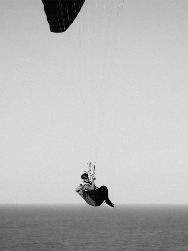 Carousel post from liveoficial.