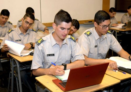 Carousel post from escuelamilitaroficial.