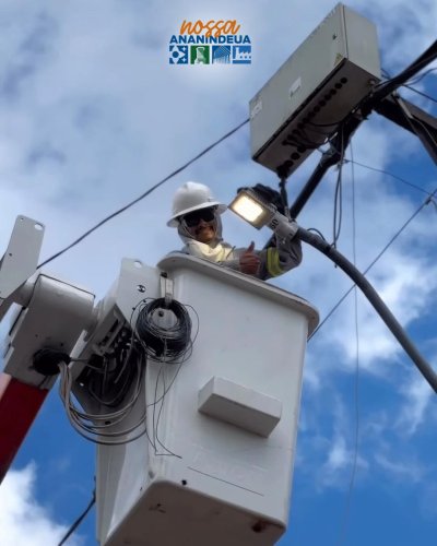 Carousel post from ananindeuapma.