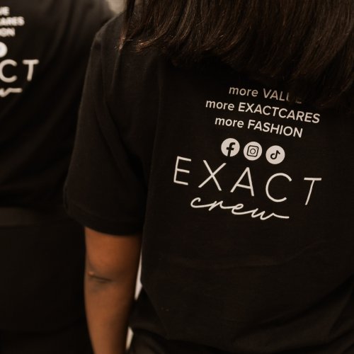 Carousel post from festival_mall.