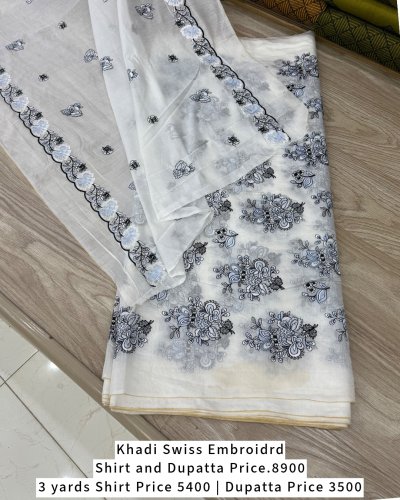 Carousel post from akbar_fabrics_.