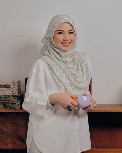 Carousel post from galeriariani.