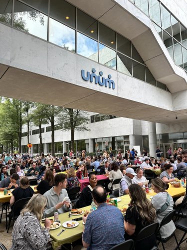 Carousel post from unumcareers.