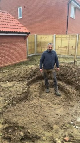 Video post from alliumgardeners.