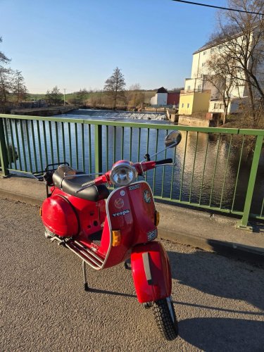 Photo post from vespaclubplzen.cz.