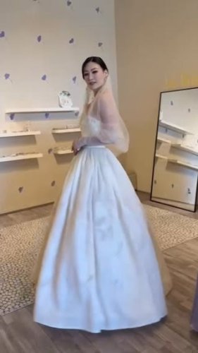 Video post from jolibride.