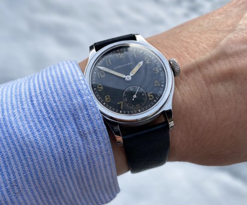 Carousel post from schoenesammleruhren.