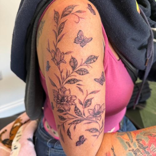 Photo post from lovetattoossandhurst.