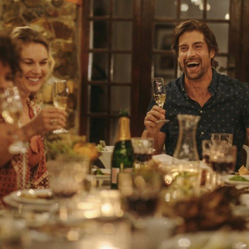 Carousel post from clubdvin.