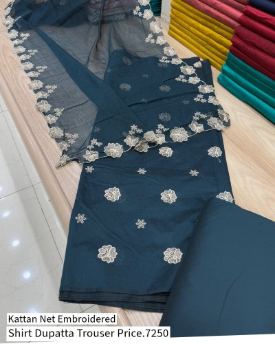 Carousel post from akbar_fabrics_.