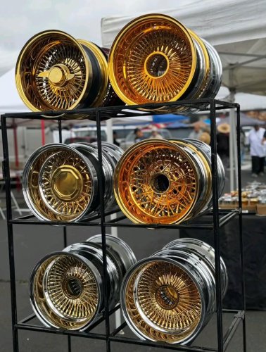 Carousel post from pomonaswapmeet.