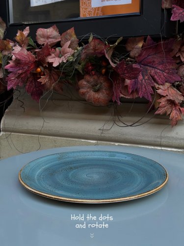 Carousel post from coffeeandwafflescz.