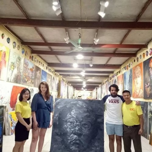 Carousel post from dc.artgallery.