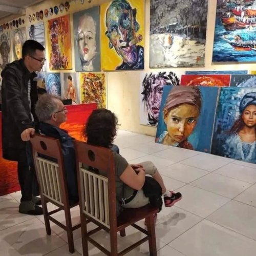 Carousel post from dc.artgallery.