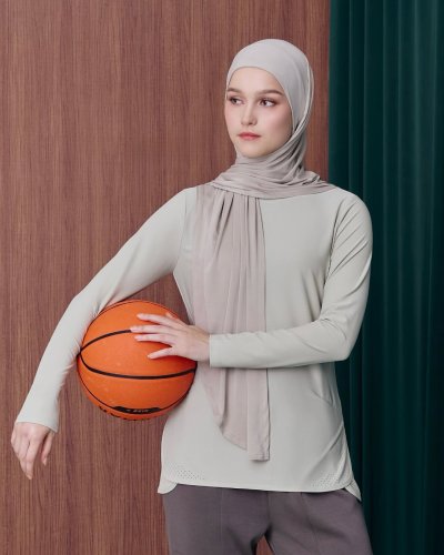 Carousel post from galeriariani.