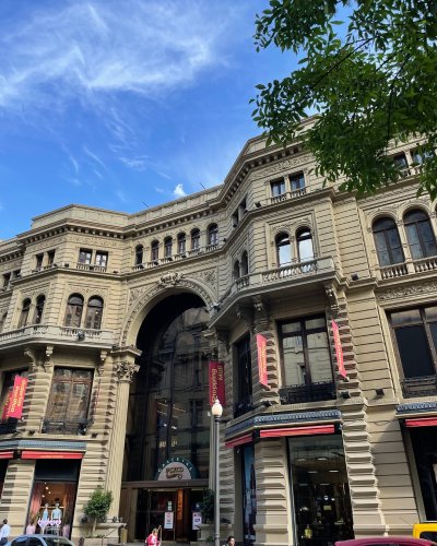 Carousel post from galeriaspacificoshopping.