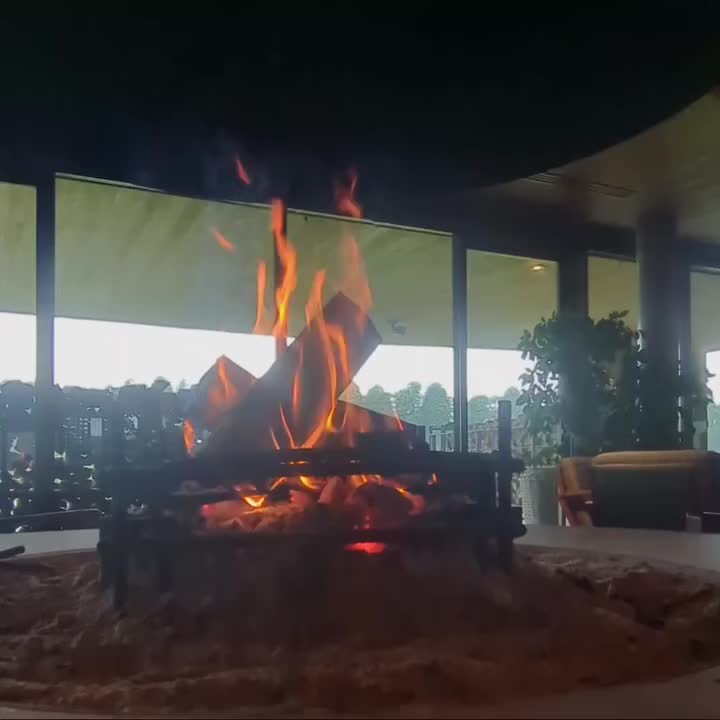 Carousel post from takashi_nigata.