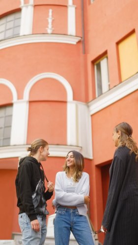 Video post from aurrome.