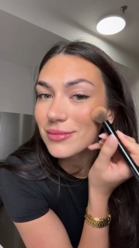 Video post from mixedchickshair.