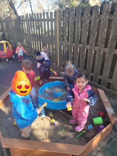 Carousel post from gortoncenterlf.