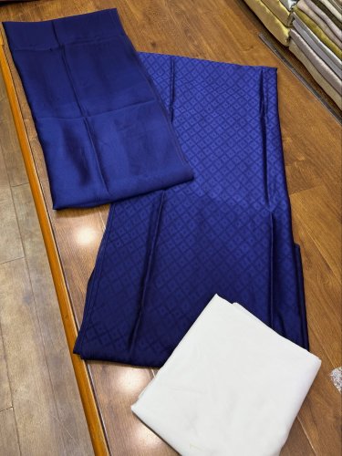 Carousel post from akbar_fabrics_.