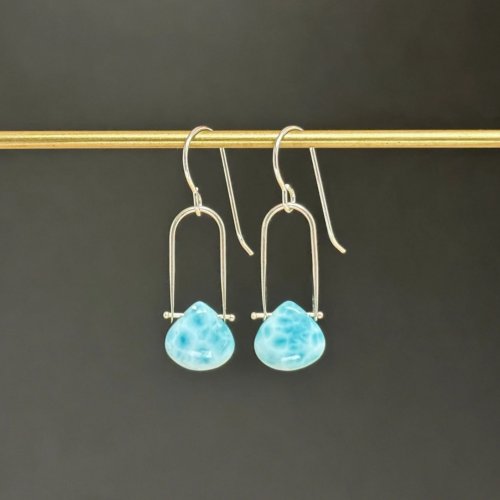 Carousel post from gatheringoftheguildspdx.