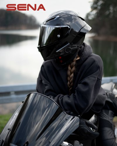 Photo post from motomax.