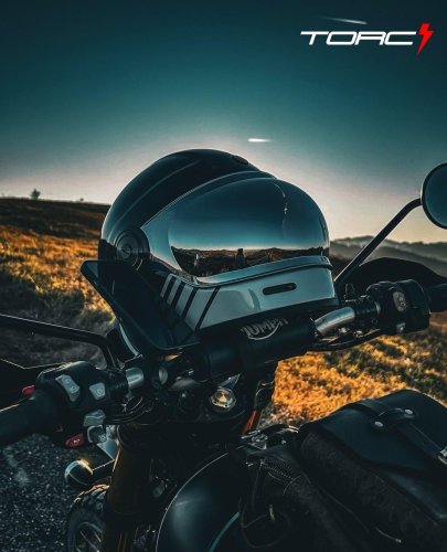 Photo post from motomax.