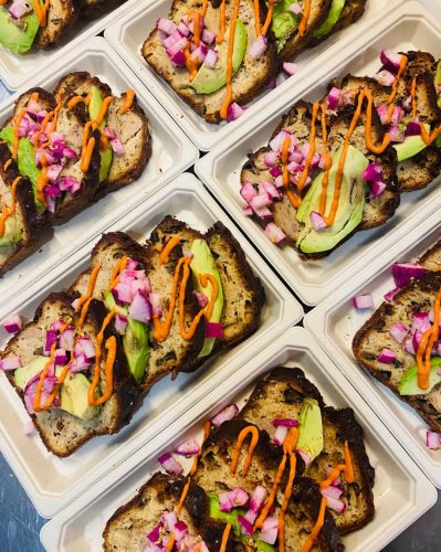 Carousel post from miditreizepontarlier.