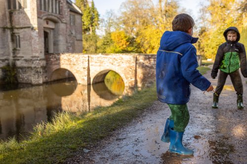 Carousel post from bramleynewspaper.