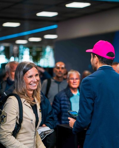 Carousel post from salonautolyon.