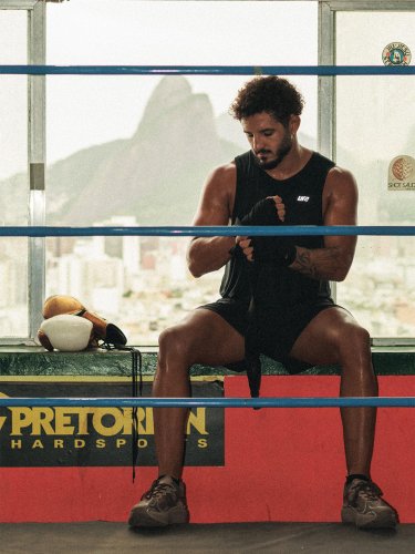 Carousel post from liveoficial.