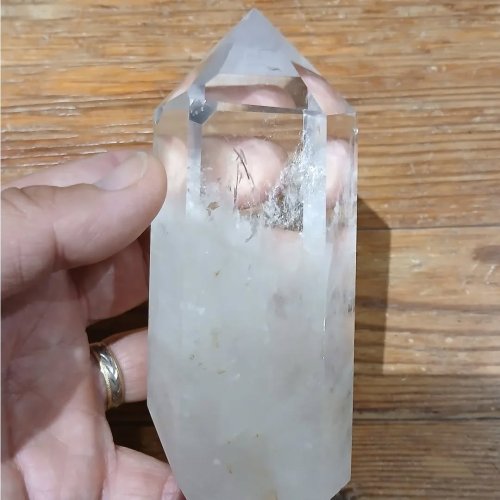 Carousel post from lemondemagiquedescristaux.