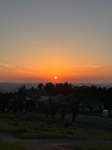 Carousel post from masumizutenkuu.
