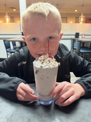 Carousel post from laurasbarandgrill.