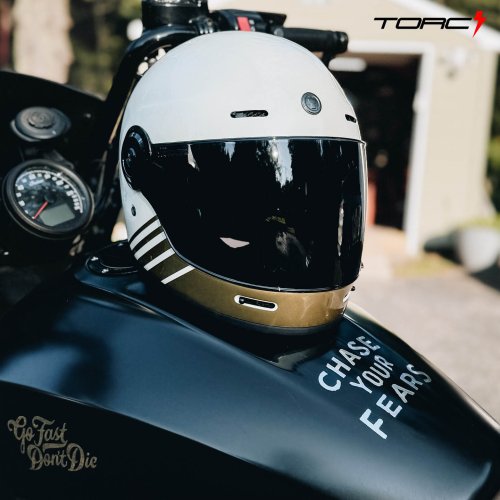 Photo post from motomax.