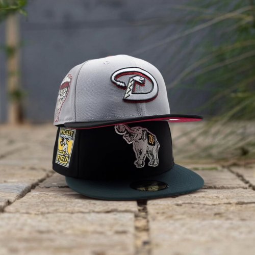 Carousel post from exclusive.fitted.