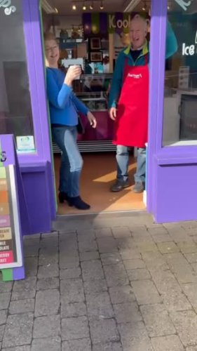 Video post from dinglepeninsulatourism.