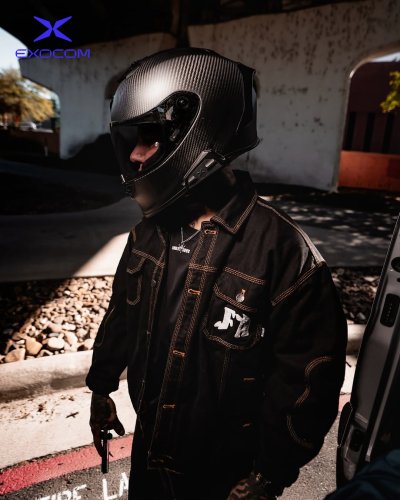 Photo post from motomax.