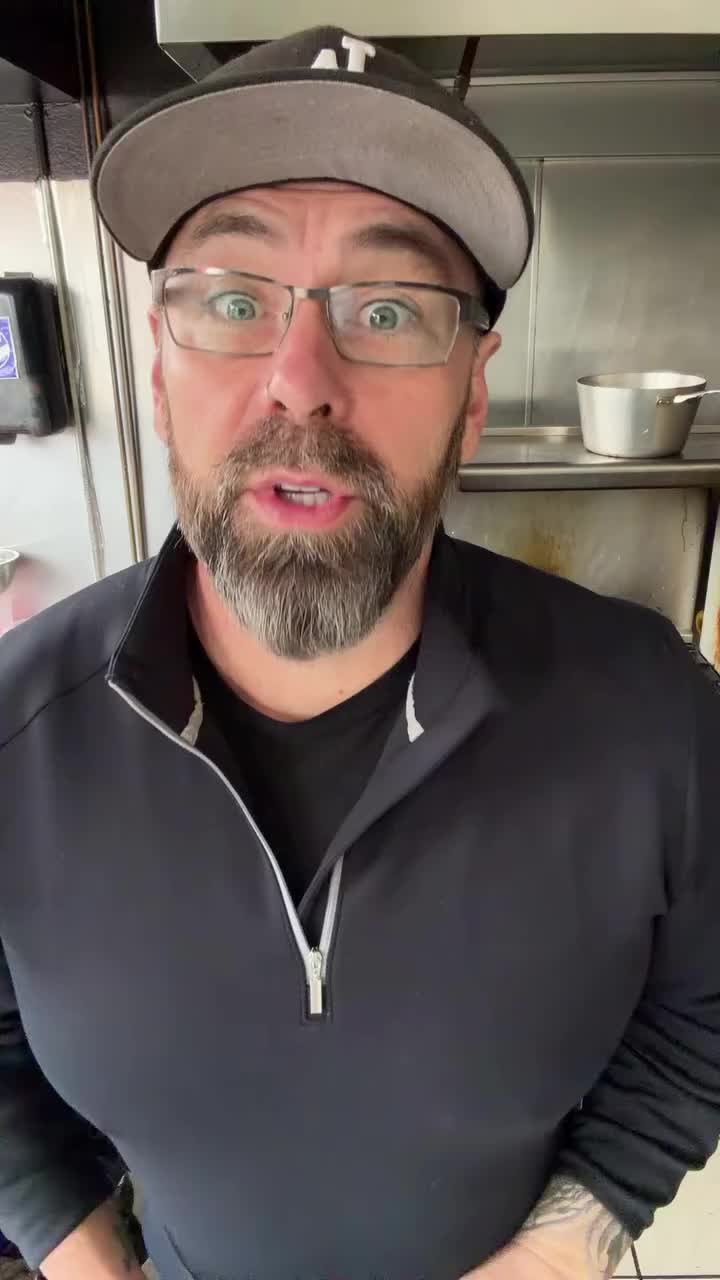 Video post from famous_creations_catering.