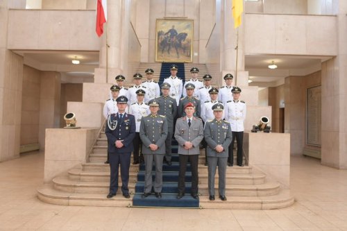 Carousel post from escuelamilitaroficial.