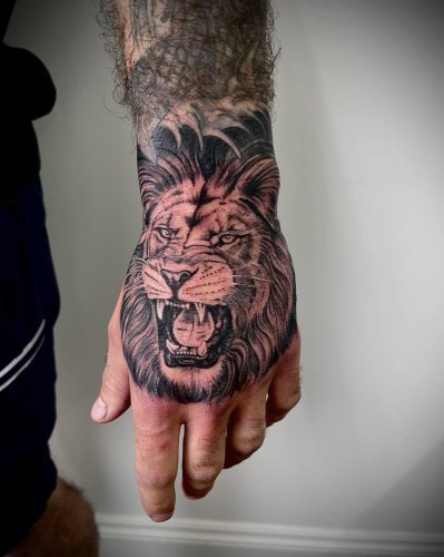 Photo post from lovetattoossandhurst.