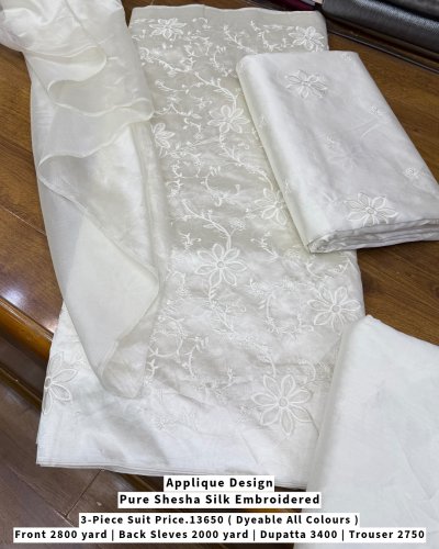 Carousel post from akbar_fabrics_.