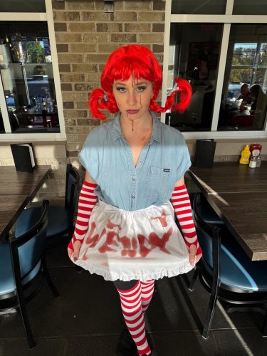 Carousel post from laurasbarandgrill.