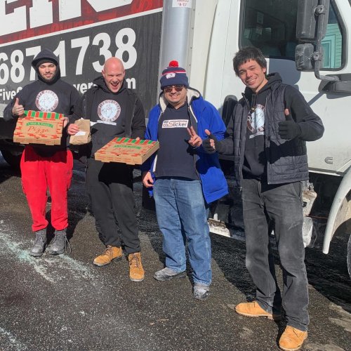 Carousel post from fivecollegemovers.