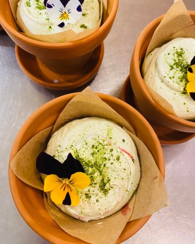 Carousel post from miditreizepontarlier.