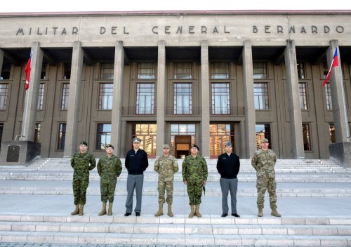 Carousel post from escuelamilitaroficial.